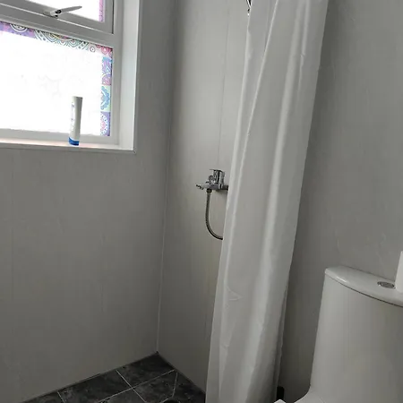 منزل للإقامة Single With Ensuite In Dundrum Close To Public Transportation